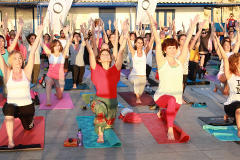 100 hearts, One Cause The Brave Heart fund continues their mission by hosting the second Brave Yoga Event