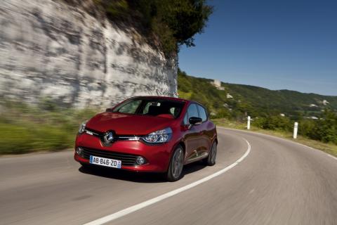 Renault Exceeds its Sales Record in Lebanon in 2014