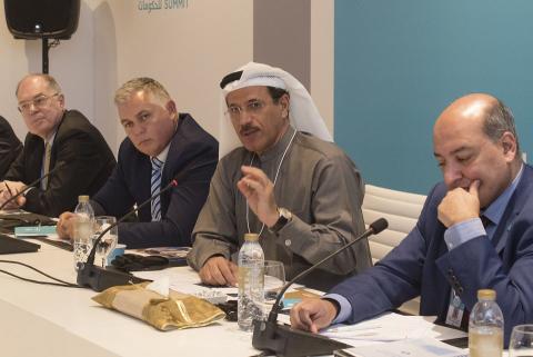 Al Mansoori chairs seminar on innovation and future of world economy at World Government Summit