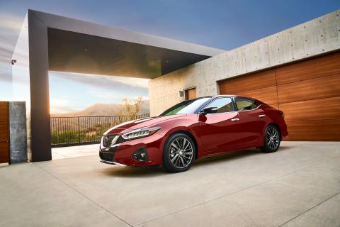 Nissan launches bold and powerful refreshed 2019 Maxima in the Middle East