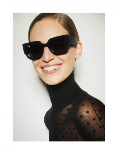 Victoria Beckham Eyewear Debuts New Collection for Fall 2019