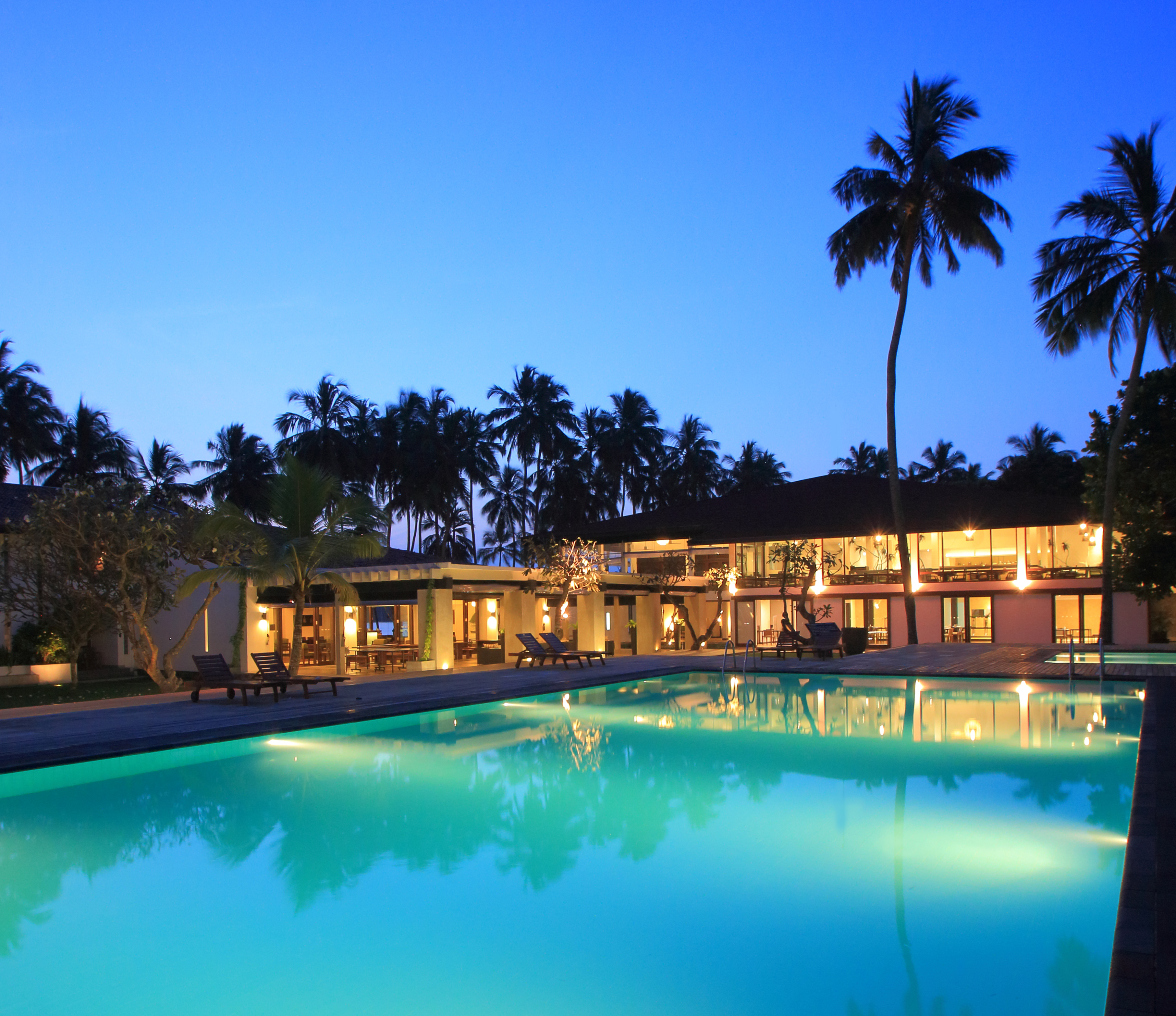 Все включено на шри. Отель Avani Kalutara Resort. Шри Ланка Калутара Калутара отель. Авани Шри Ланка. Avani Kalutara Resort 4*.