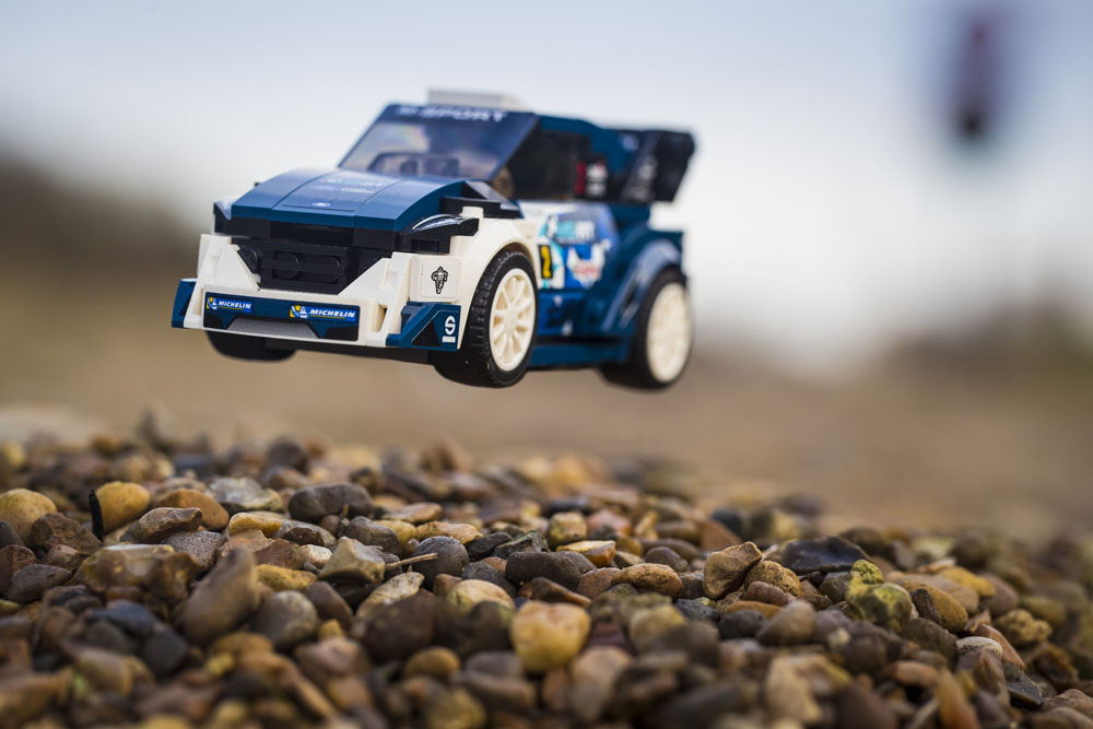 020_DG_Ford_Speed_Champions_Lego_.jpg