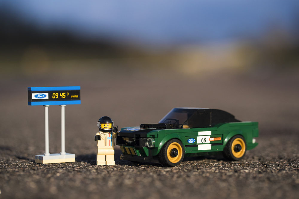 033_DG_Ford_Speed_Champions_Lego_.jpg