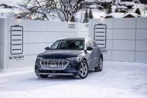 Audi-e-tron-electrifies-World-Economic-Forum-in-Davos_3-300x200.jpg