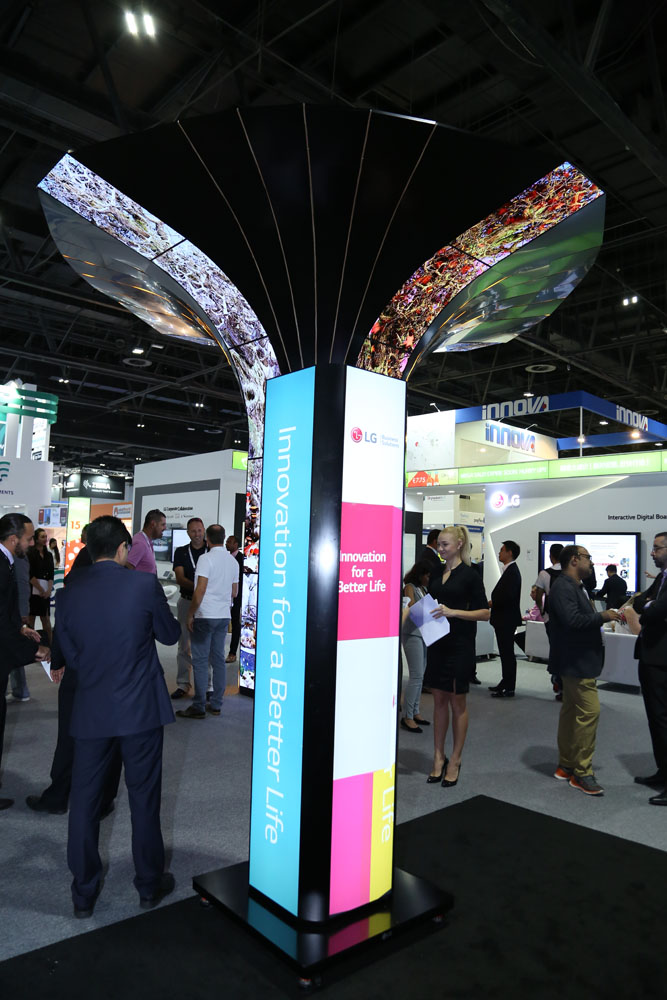 The-OLED-Tree-at-the-GITEX-TEchnology-Exhibition-the-largest-technolog....jpg