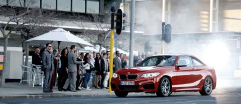 Driving pleasure captured on film: The BMW 235i Coupe at the “Drift Mob” shoot in Cape Town.