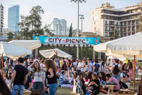“City Picnic” adds life to Beirut bringing families and friends together