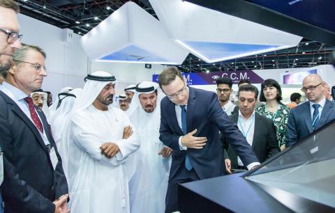 Almoosa Investment Group and Siemens welcome HH Sheikh Ahmed bin Saeed Al Maktoum at the Siemens stand at the Airport Show in Dubai
