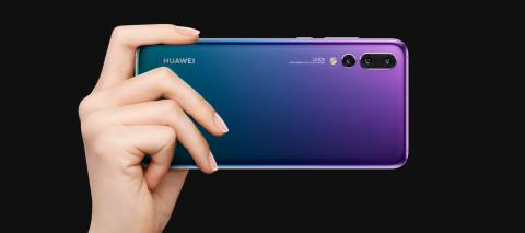 HUAWEI P20 Pro: A Beautiful Gradient Color catching worldwide attention
