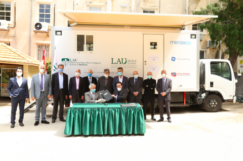 AUMC RH NEWS | RDCL World donated  800 PCR tests to LAUMC RH to support the LAU mobile clinic national campaign